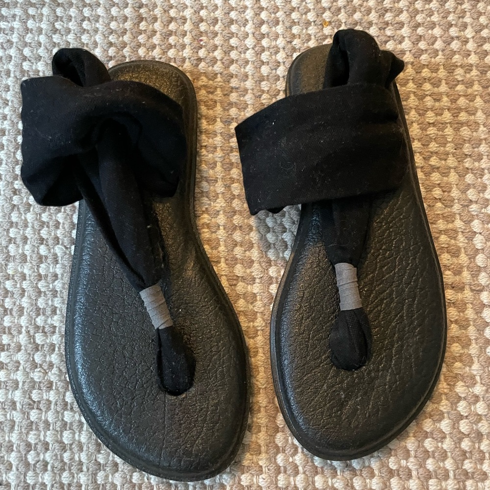 Sanuk sandals